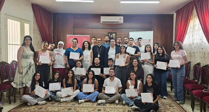 "الصحراء خصبة" والبعثة البابوية و"ينابيع الأمل" يُواصلون برنامجهم التدريبي لتعزيز المهارات القيادية في قضاء جزين