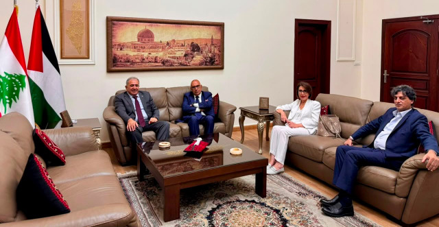 السفير الاسعد يستقبل رئيس جهاز الاعلام والتواصل في حزب القوات اللبنانية شارل جبور