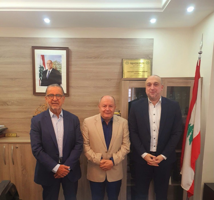 فايز  البزري يزور الأسمر مهنئاً برئاسة مجلس إدارة الضمان الاجتماعي