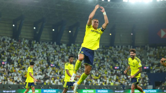 رونالدو يصنع التاريخ مع النصر في الدوري السعودي