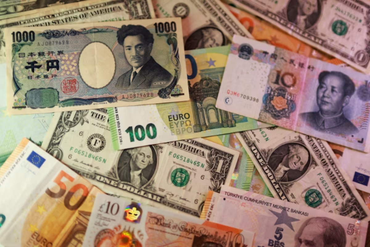 هدوء في أسواق العملات وسط صدمة ارتفاع أسعار النفط