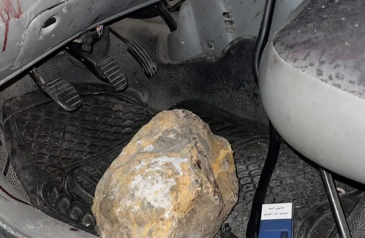 بالصور - على طريق المطار.. حجرٌ مجهول أنهى حياة محمد حمزة!