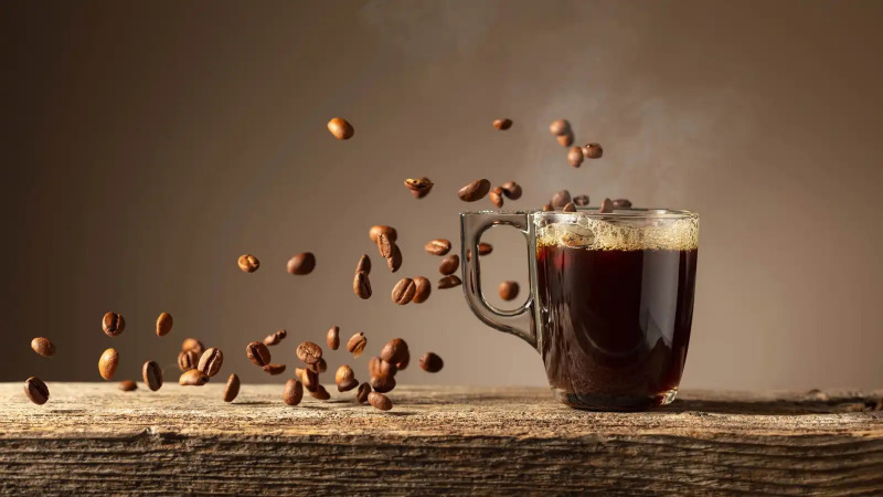 5 أطعمة يُفضل تجنب تناولها مع القهوة