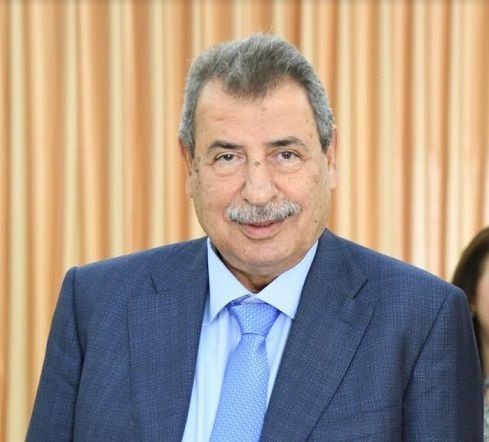 خوري رداً على نتنياهو: من يغلق كنيسة القيامة ويستهدف الكنائس والأراضي والوجود المسيحي لا يمكنه أن يدّعي حمايته