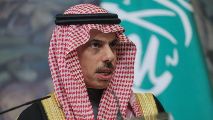 وزير الخارجية السعودي: نؤكد حقنا الكامل في حماية أمننا ويجب عودة مضيق هرمز للعمل دون فرض رسوم