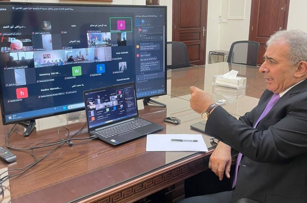 السفير الأسعد يشارك في ورشة  العمل الخاصة بعرض ومناقشة الخطة الاستراتيجية لدائرة شؤون اللاجئين 2027–2029