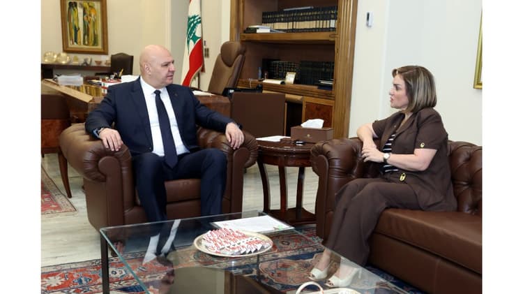 الرئيس عون يبحث مع غراسيا القزي تعزيز الرقابة الجمركية ورفع إيرادات الخزينة