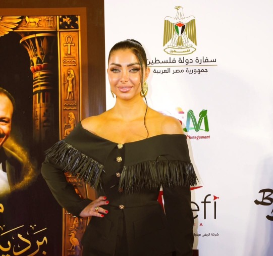 كلوديا حنا تخطف الأنظار في مهرجان بردية السينمائي.. إطلالة أنيقة وترحاب لافت بعضويتها بلجنة التحكيم