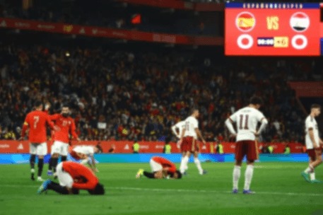 الفيفا يعاقب إسبانيا بسبب هتافات جماهير منتخبها المعادية للإسلام..