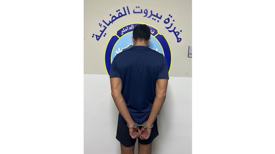 سرقة بـ400 ألف دولار… والسجاد يكشف السارق!