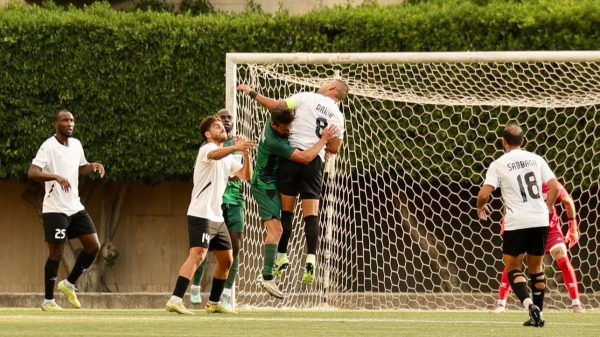 بطولة لبنان: فوز التضامن على الإخاء الأهلي 4 - 1 وتعادل العهد والحكمة 1 - 1