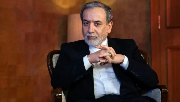 عراقجي: إدارة "هرمز" لن تعود كالسابق.. ووقف النار يجب أن يشمل جميع الجبهات