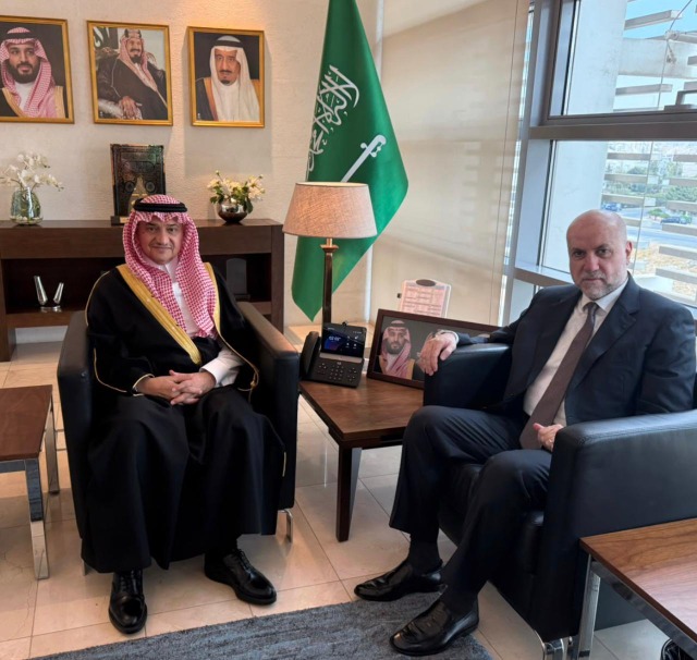 الهباش يلتقي السفير السعودي في فلسطين ويبحث معه التطورات والعلاقات الثنائية
