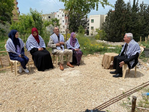 اللاجئون الفلسطينيون في لبنان في حوار مع تلفزيون فلسطين يتمسكون بحق العودة