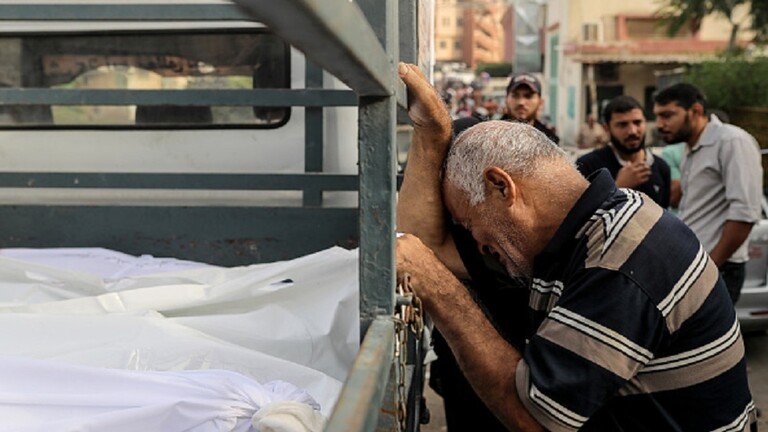 بالفيديو.. قهر وحزن وسط الدمار جراء سلسلة غارات عنيفة على قطاع غزة