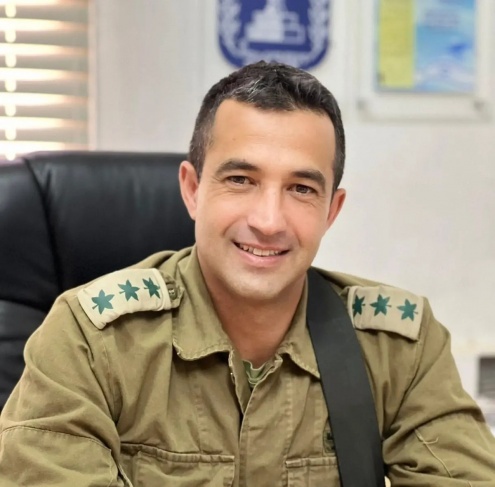 جثته محتجزة ... الاحتلال يعترف بمقتل قائد فرقة غزة