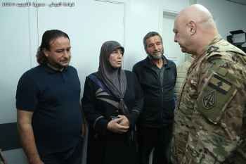 بالصور: قائد الجيش عاد الجرحى العسكريين