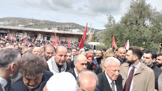 "الجبهة الديمقراطية لتحرير فلسطين" تشارك بمسيرة الوفاء لـ "كمال جنبلاط"