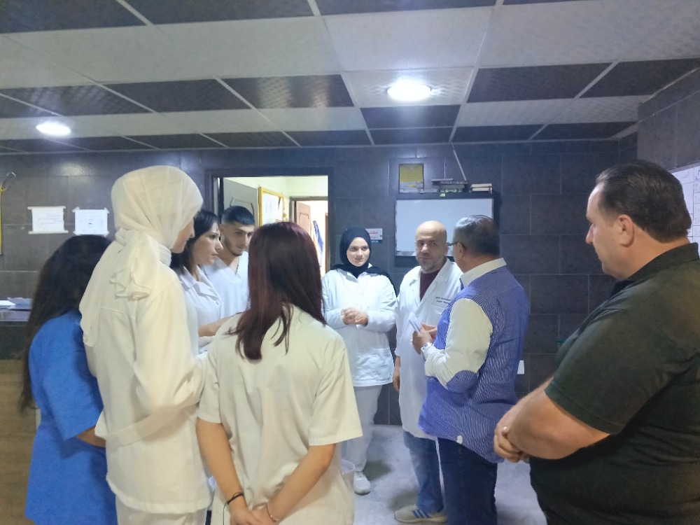 التجمع الديمقراطي للمهنيين الفلسطينيين يكرم العاملين في قسم التمريض بـ"مستشفى الهمشري"