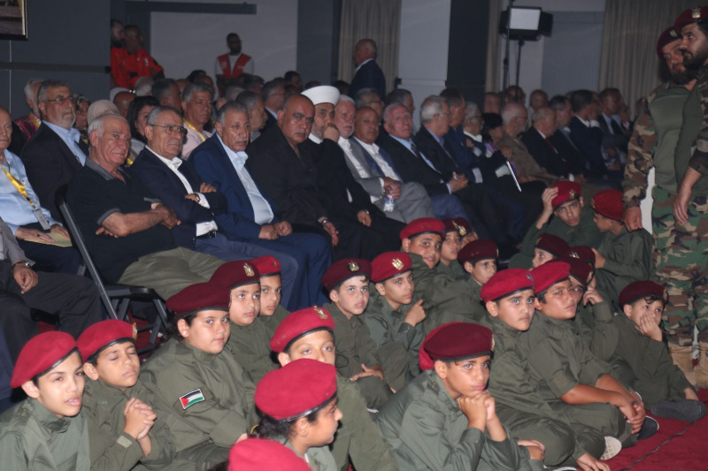 الأحمد في مؤتمر "فتح" - لبنان: نتمسك بخيار الوحدة الوطنية الفلسطينية في إطار "منظمة التحرير"