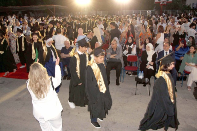 "مدرسة الحاج بهاء الدين الحريري" تُخرّج الدفعة الـ21 من طلابها وتُطلق القسم الثانوي