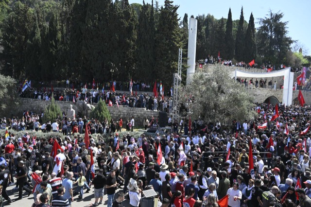 بالصور- جنبلاط يعلن نهاية تقليد 16 آذار في الذكرى الـ48 لاغتيال "المعلّم"