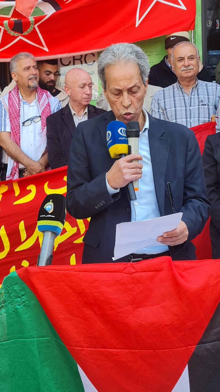 "الجبهة الديمقراطية" تنظم وقفة تضامنية مع الأسرى في مخيم عين الحلوة