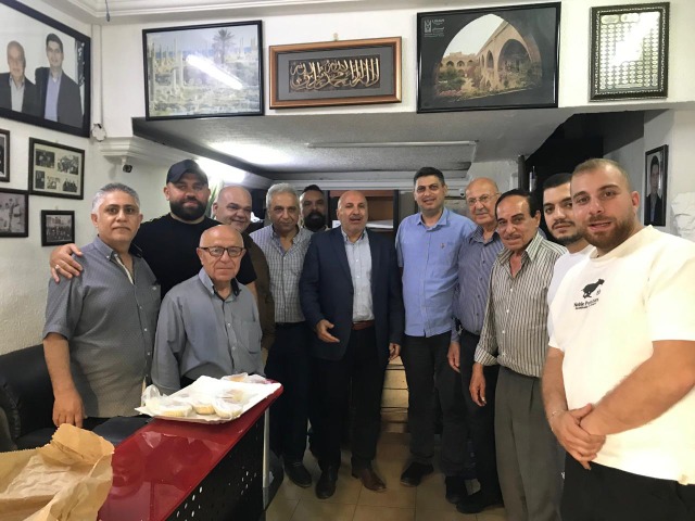 نادر عزام يجول في منطقة ساحة القدس ويلتقي لجنتها والتجار ومخاتير المدينة والشيخ ماهر حمود