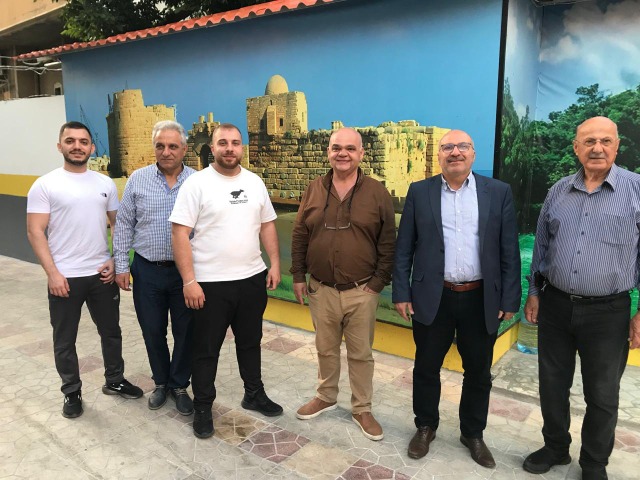 نادر عزام يجول في منطقة ساحة القدس ويلتقي لجنتها والتجار ومخاتير المدينة والشيخ ماهر حمود