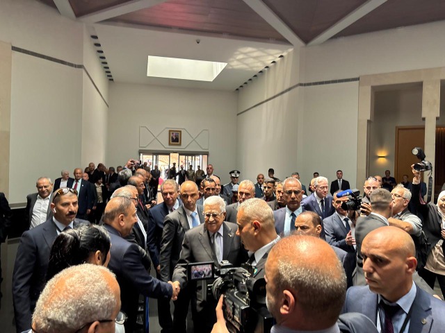 ‏الصورة الأولى لوصول الرئيس عباس إلى لبنان