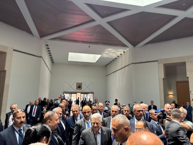 ‏الصورة الأولى لوصول الرئيس عباس إلى لبنان