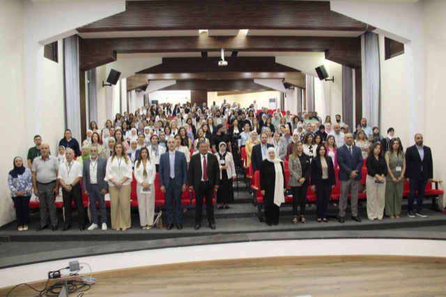 ثانوية الحاج بهاء الدين الحريري تطلق مؤتمرها التربوي الأول: "رؤيا 2030 نحو تحول تربوي مستدام"