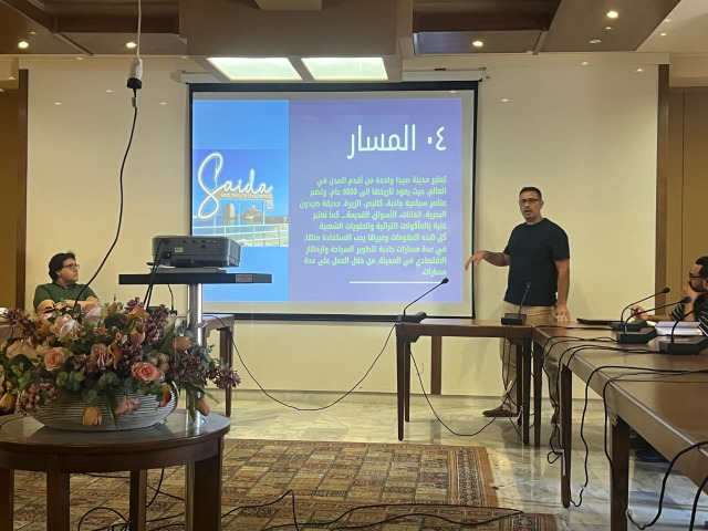 بلدية صيدا تتبنى خطة متكاملة للتعامل مع الكلاب الشاردة وتعزيز السياحة المحلية