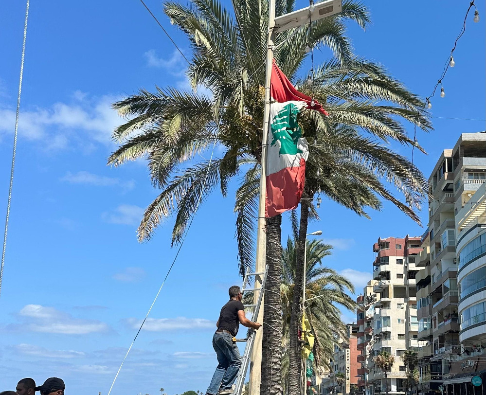 إطلاق مشروع تزيين واجهة صور البحرية الجنوبية