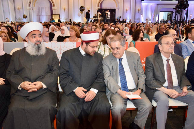 النائب مراد يُؤكد خلال رعايته تخريج طلاب "جامعة LIU" في صيدا على العلم لبناء غدٍ أفضل ودعم القضية الفلسطينية
