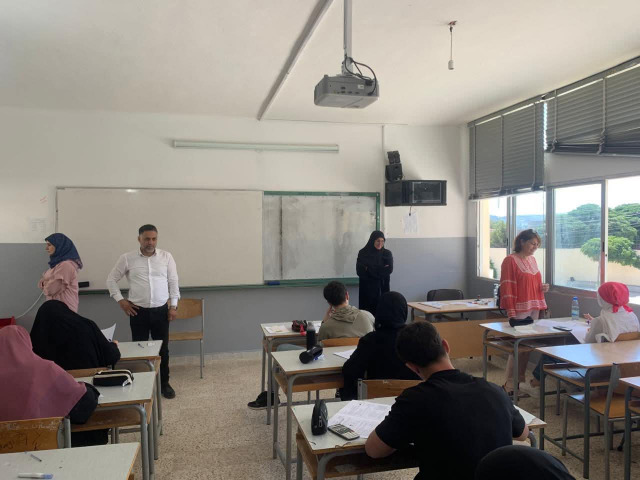 سلام يونس خلال جولتها على مراكز الإمتحانات الرسمية في الجنوب: التنظيم جيد وهناك التزام بالقوانين والأنظمة من قبل رؤساء المراكز