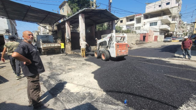 وفد من سكان حي "رجال الأربعين" في تعمير عين الحلوة يزور النائب سعد لعرض معاناة مستمرة منذ أكثر من 15 عامًا