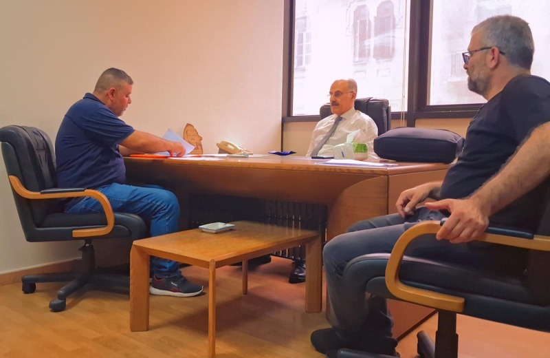 وفد العاملين في المستشفيات الحكومية يلتقي النائب بلال عبدالله: وعود بمعالجة الملفات وتحقيق المطالب