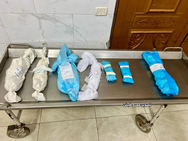 الجوع يخطف حياة 7 أطفال في غزة.. وتحذير من نفاذ المواد الطبية داخل المستشفيات