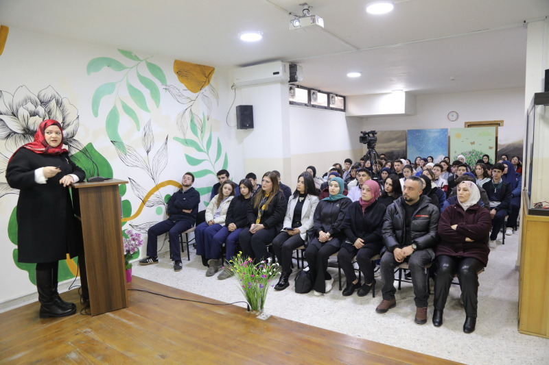 "معاً نزرع الأمل.. ننتصر للحياة".. لقاء مع الأخصائية راغدة دهيني في "ثانوية السفير" باليوم العالمي لسرطان الأطفال