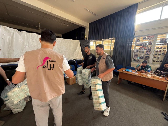 جمعية "براء" تواصل دعم النازحين في الجامعة اللبنانية بصيدا