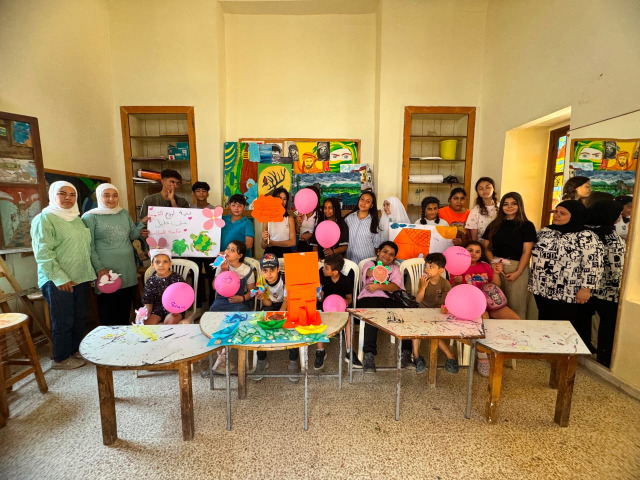 أطفال مركز "مدى" يكرّمون الشهيدة منى خليل "حارسة السلاحف"