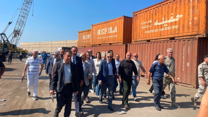 الوزير البساط في صيدا: جولة ميدانية تشمل المرفأ والأسواق ولقاءات مع فعاليات المدينة