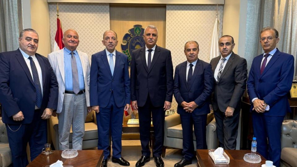 اللواء شقير يستقبل القنصل الحكيّم ووفداً من التجار