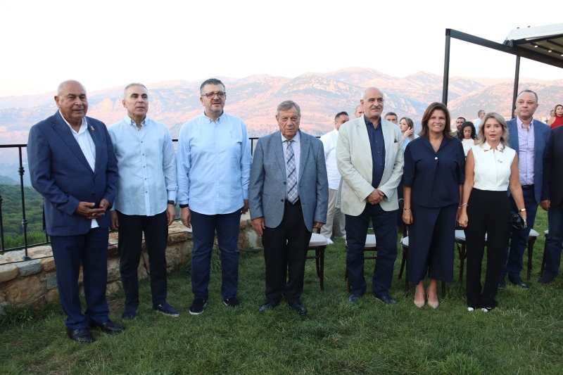 روتاري صيدا يكرّم د.حازم بديع بمنحه وسام "بول هاريس" تقديراً لمسيرته المهنية والإنمائية وعلاقته المميزة مع النادي