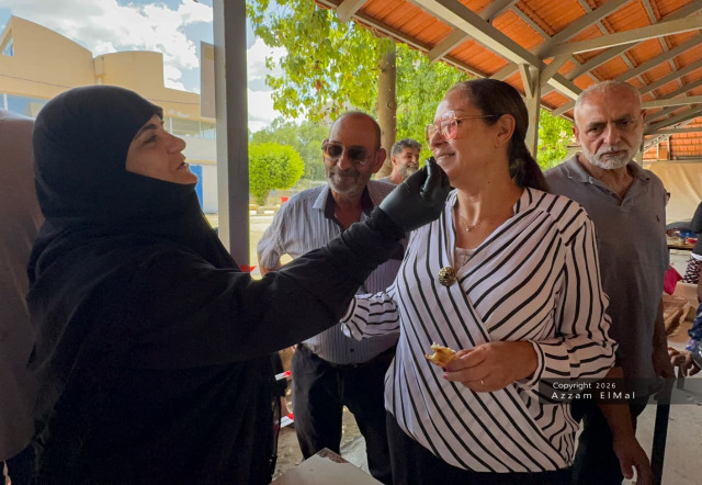 يوم قروي في مركز استقبال النازحين بمعهد صيدا الفني يعيد لأهالي الجنوب أجواء الضيعة