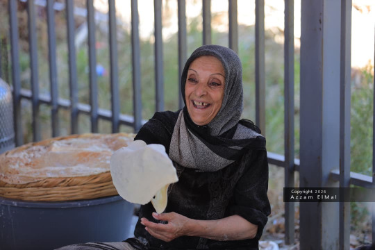 يوم قروي في مركز استقبال النازحين بمعهد صيدا الفني يعيد لأهالي الجنوب أجواء الضيعة