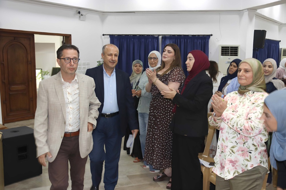 "ثانوية السفير" تُطلق عامها الدراسي الجديد تحت شعار "إرادة وحياة " برعاية الشّاعر محمّد مهدي ناصر الدّين