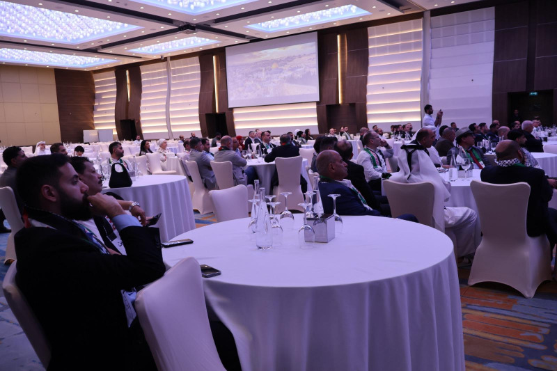 الرئيس عباس يهنئ الفائزين بعضوية المجلس الوطني الجديد ممثلين عن الجالية الفلسطينية في قطر