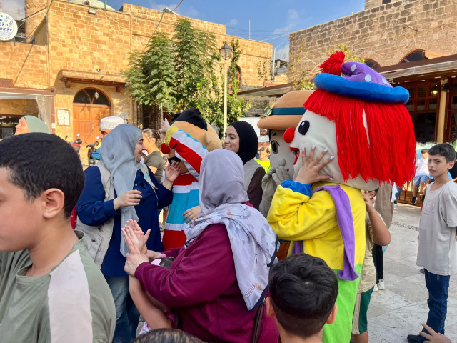 300 حقيبة مدرسية و300 ضحكة في مبادرة إنسانية لـ"جمعية محمد عبد الحليم جمعة الخيرية" في صيدا